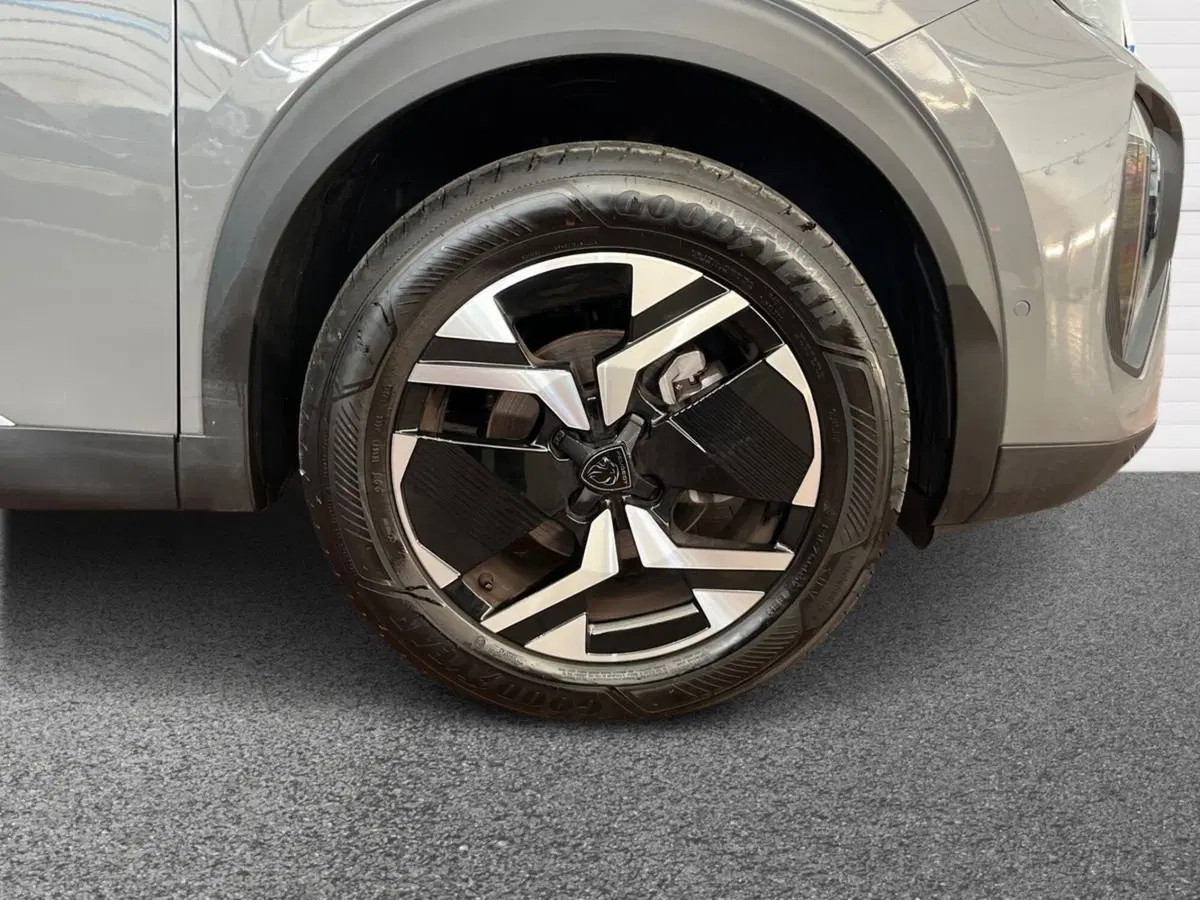 Peugeot 2008 usata a Bari (6)