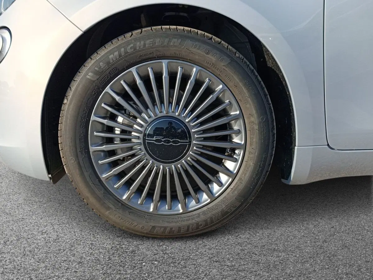 Fiat 500 nuova a Bari (6)