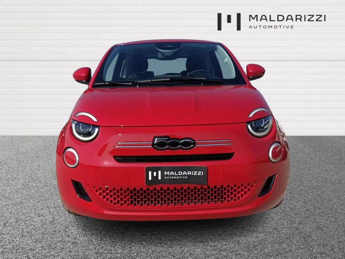 Fiat 500 nuova a Bari (2)