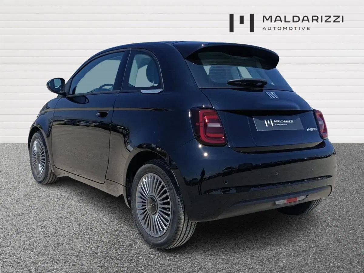 Fiat 500 nuova a Bari (4)