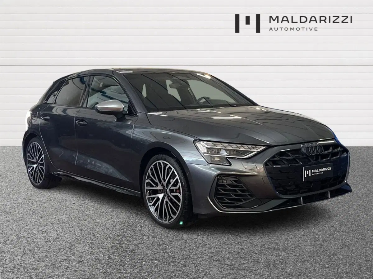Audi A3 Sportback nuova a Bari