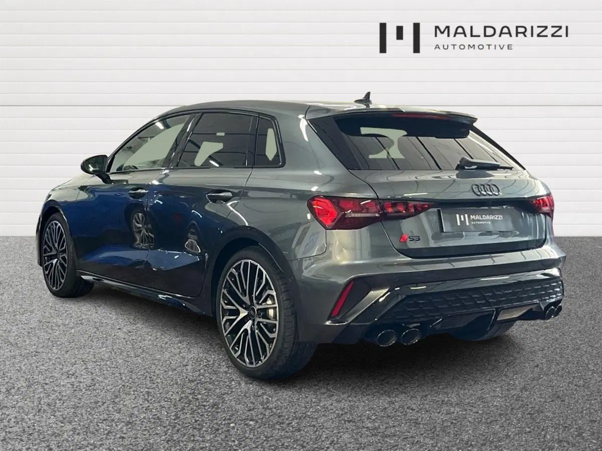 Audi A3 Sportback nuova a Bari (4)