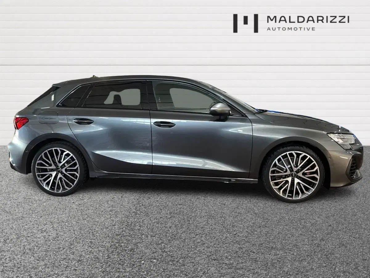 Audi A3 Sportback nuova a Bari (5)