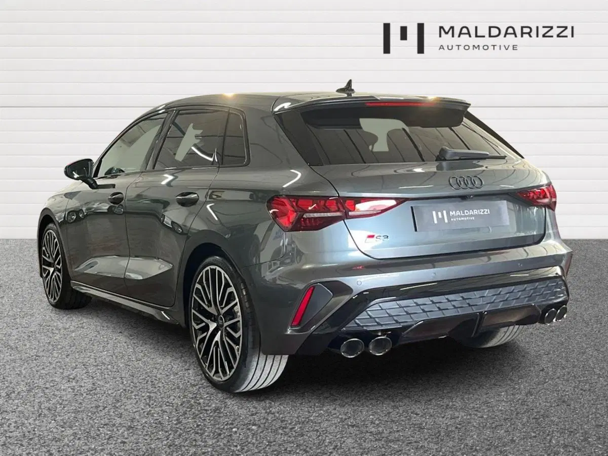 Audi A3 Sportback nuova a Bari (4)