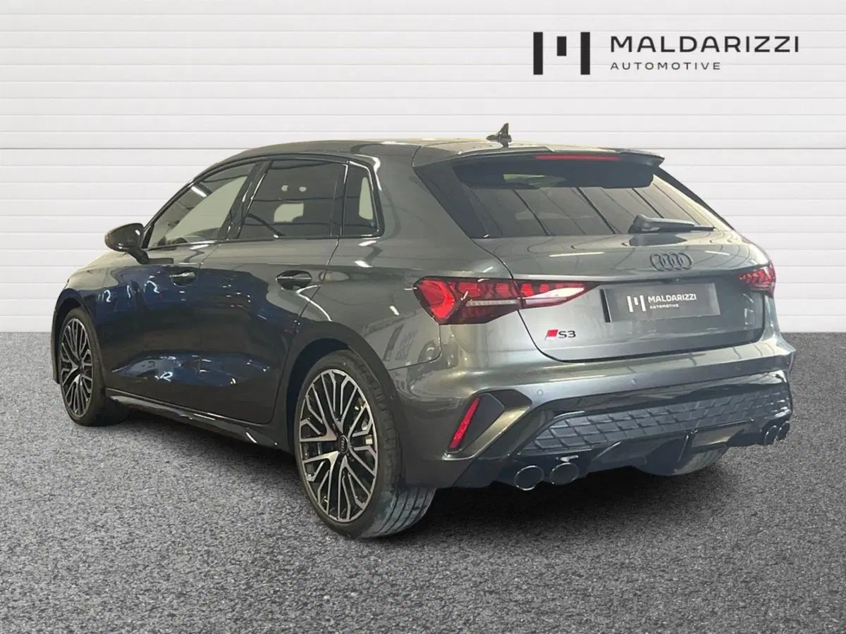 Audi A3 Sportback nuova a Bari (4)