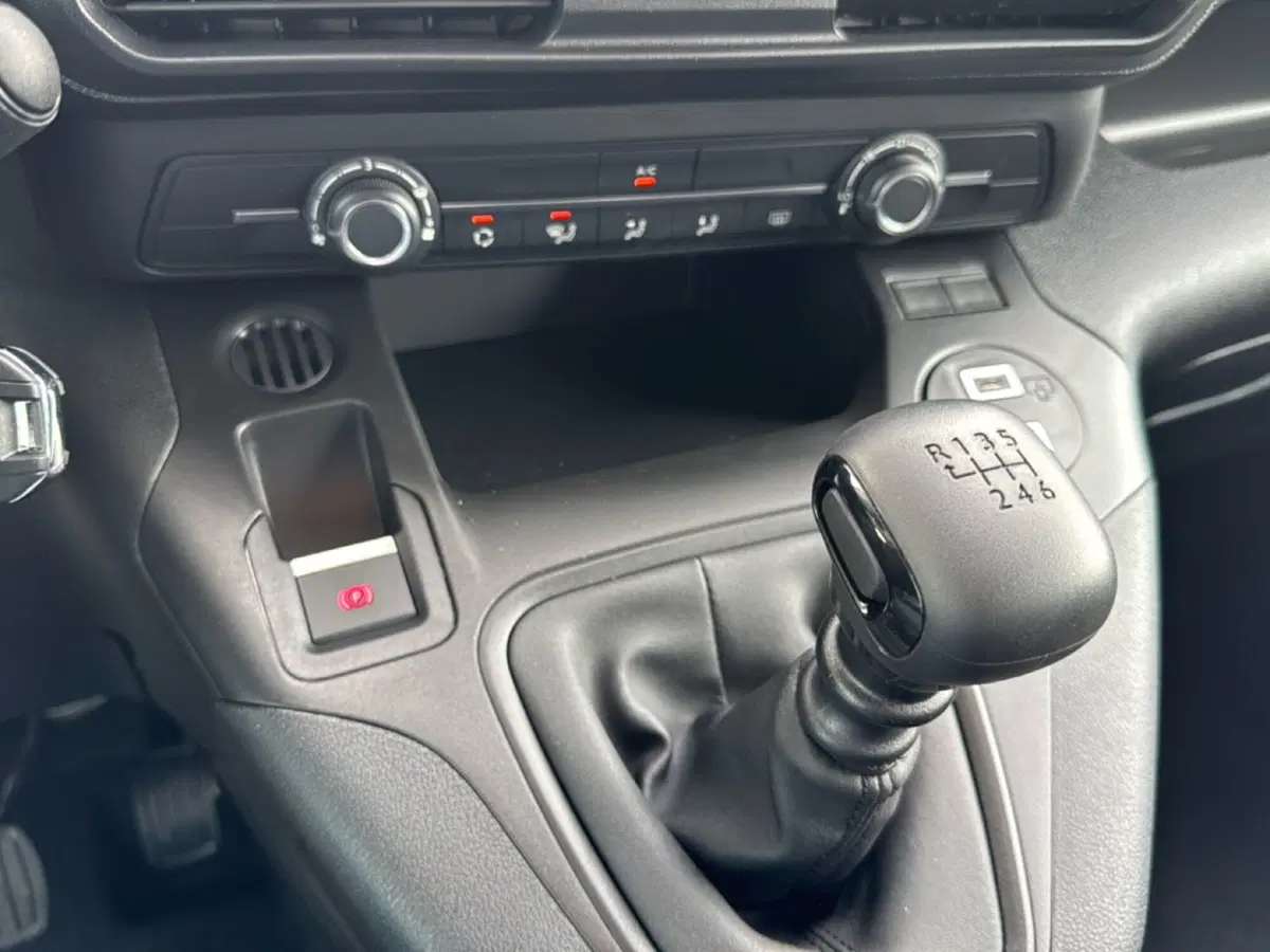Opel Combo Life nuova a Ferrara (11)