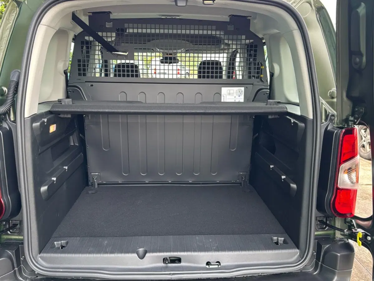 Opel Combo Life nuova a Ferrara (18)