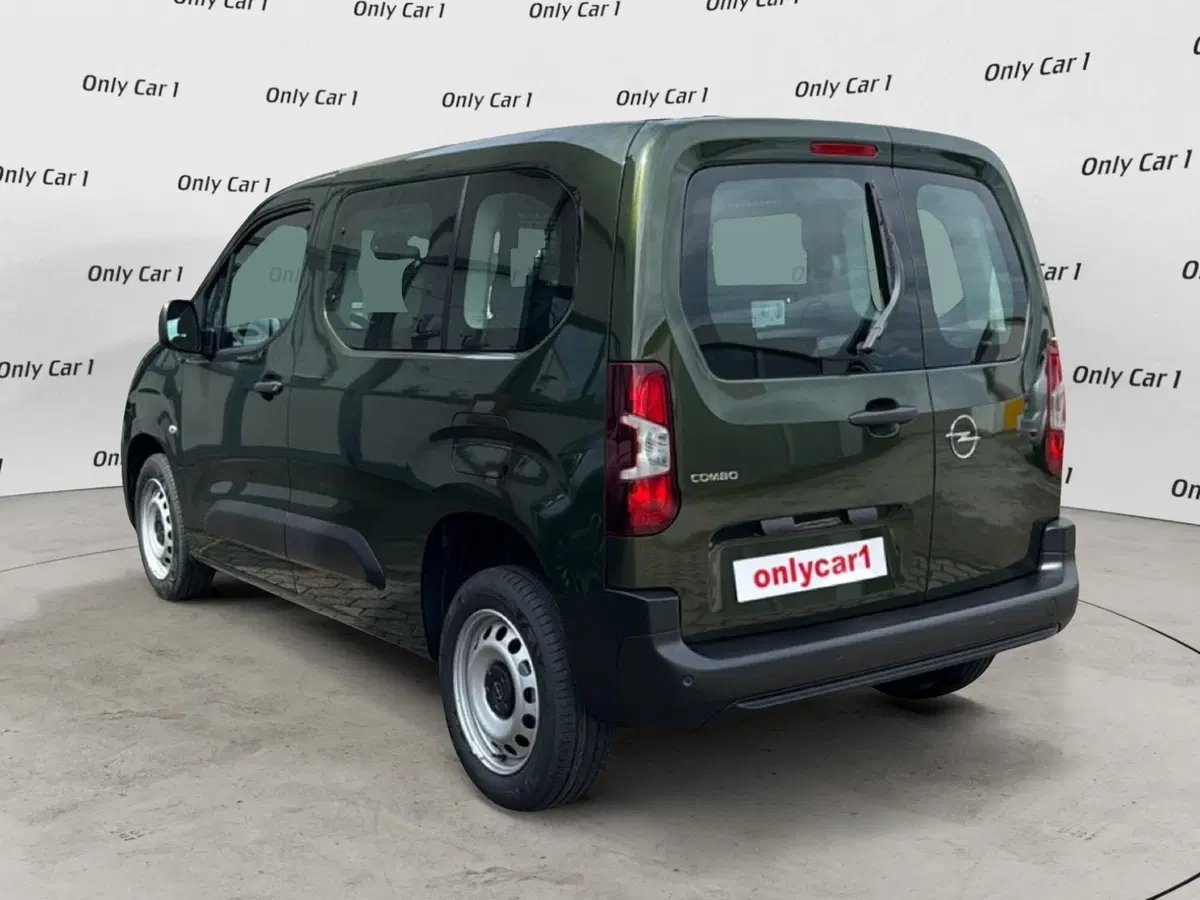 Opel Combo Life nuova a Ferrara (4)