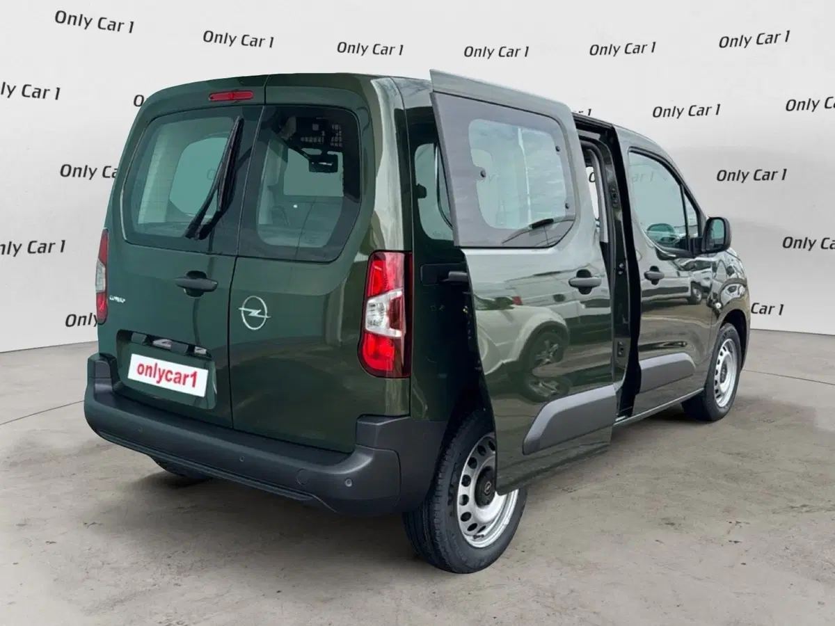 Opel Combo Life nuova a Ferrara (8)