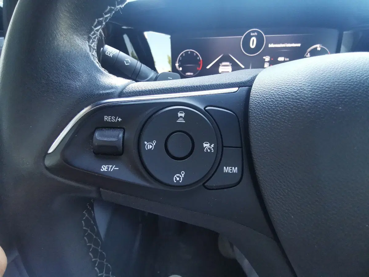 Opel Mokka usata a Taranto (19)