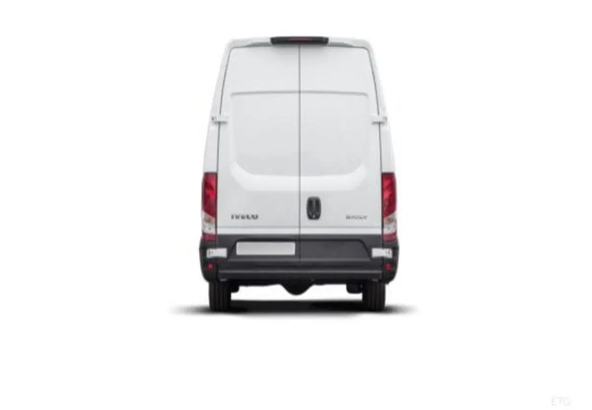 Iveco Daily Furgone usata a Salerno (10)