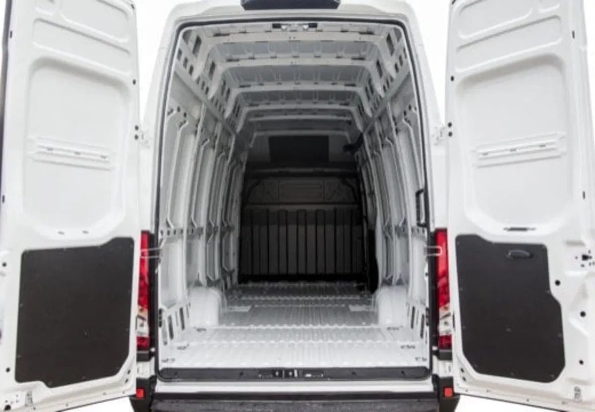 Iveco Daily Furgone usata a Salerno (18)