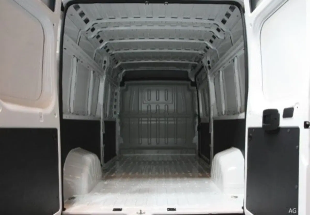 Peugeot Boxer Furgone usata a Salerno (12)