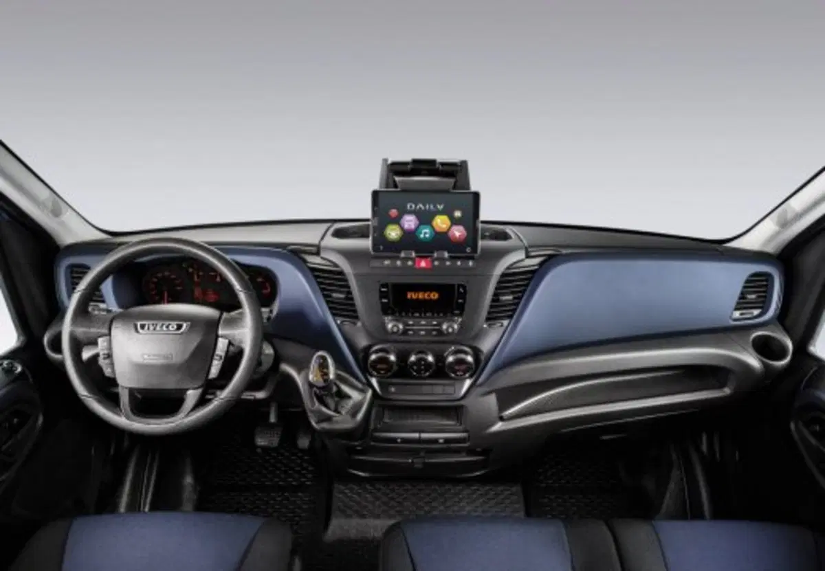 Iveco Daily Cabinato usata a Salerno (6)