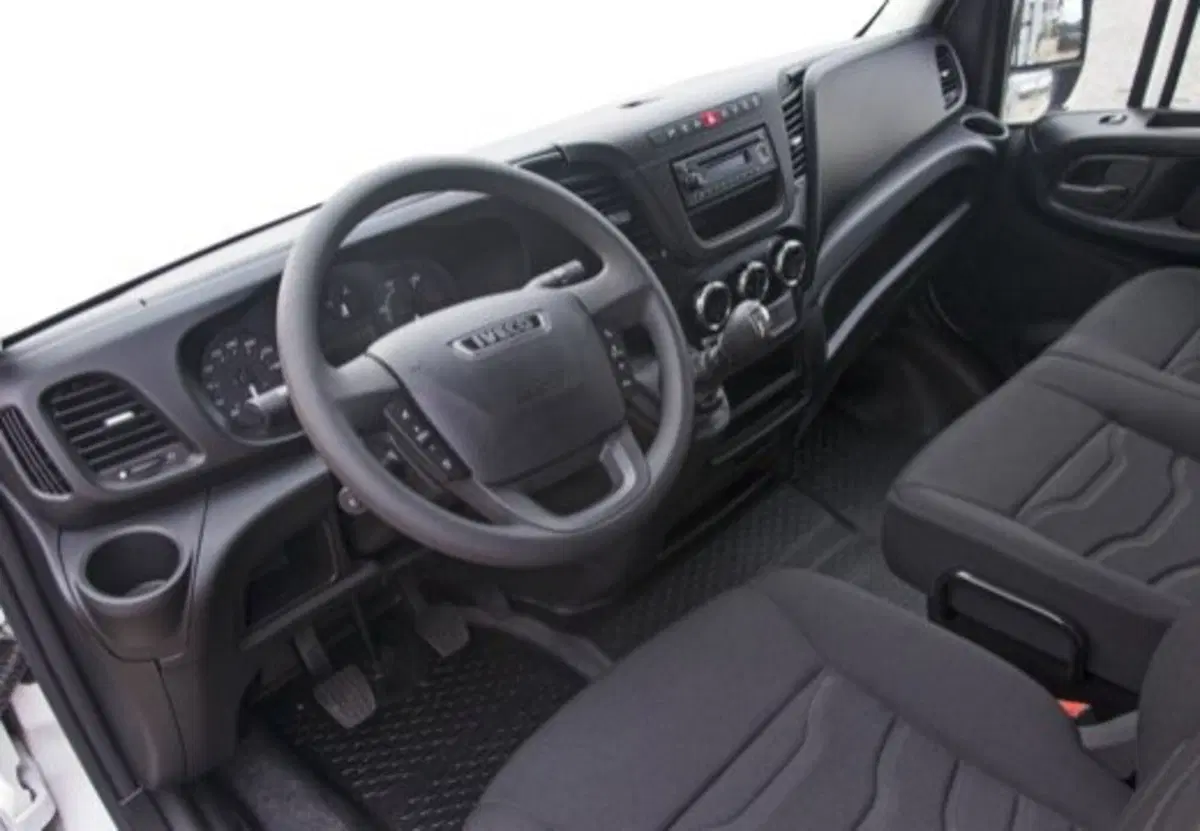 Iveco Daily Furgone usata a Salerno (17)