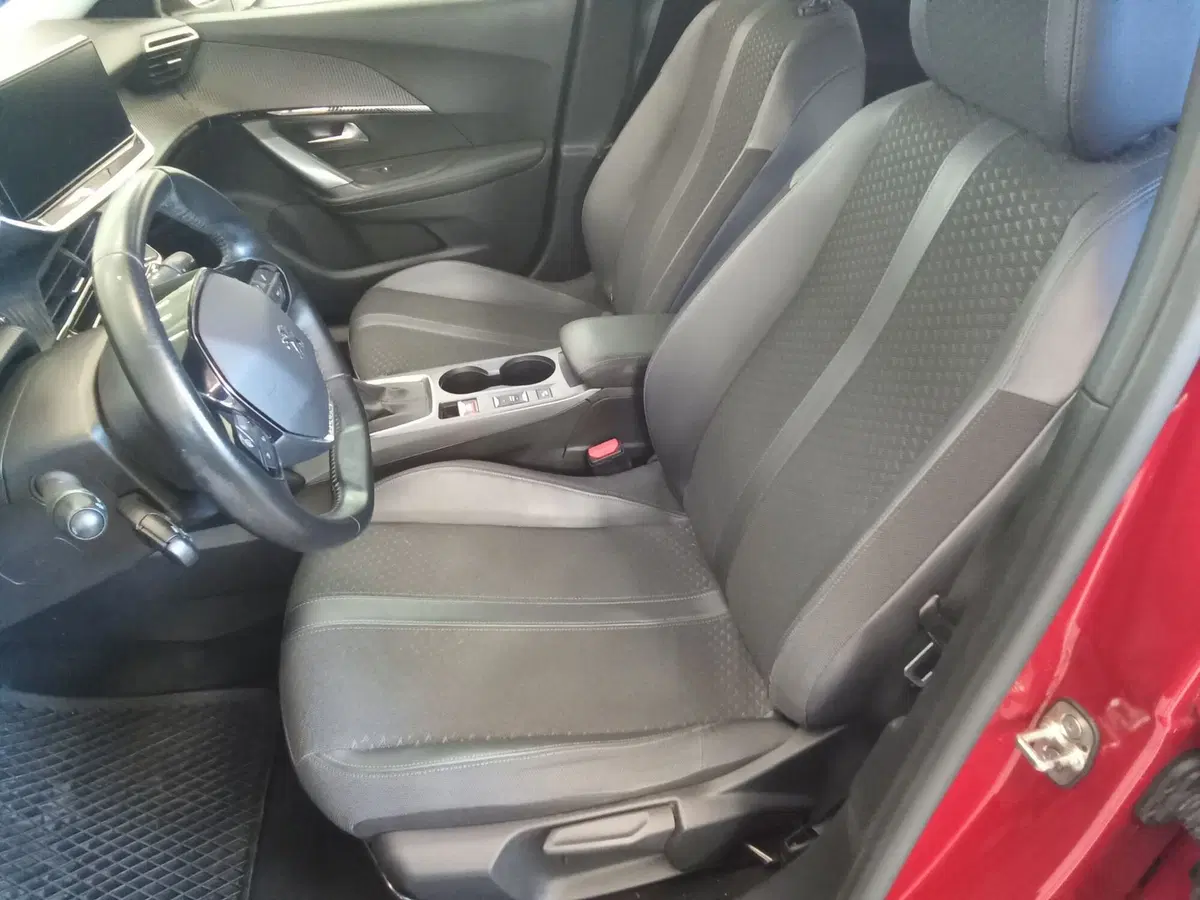 Peugeot 2008 usata a Rimini (10)
