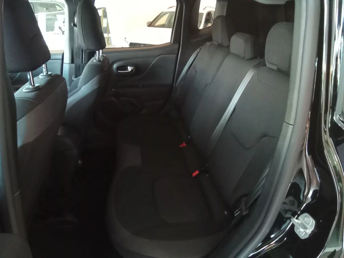 Jeep Renegade usata a Rimini (20)