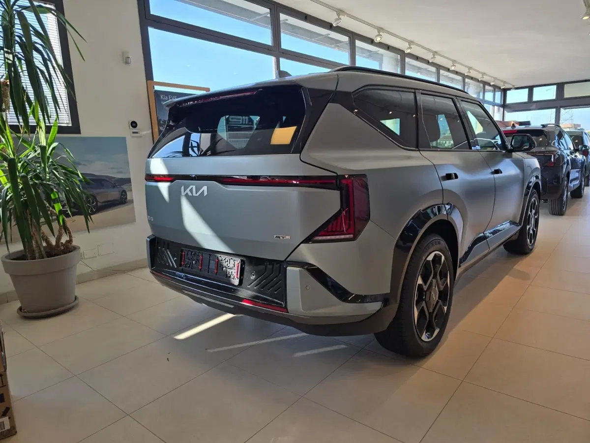 Kia EV5 nuova a Rimini (4)