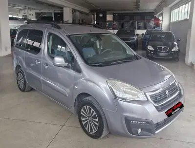 Peugeot Partner BlueHDi 100 Active del 2016 usata a Orvieto