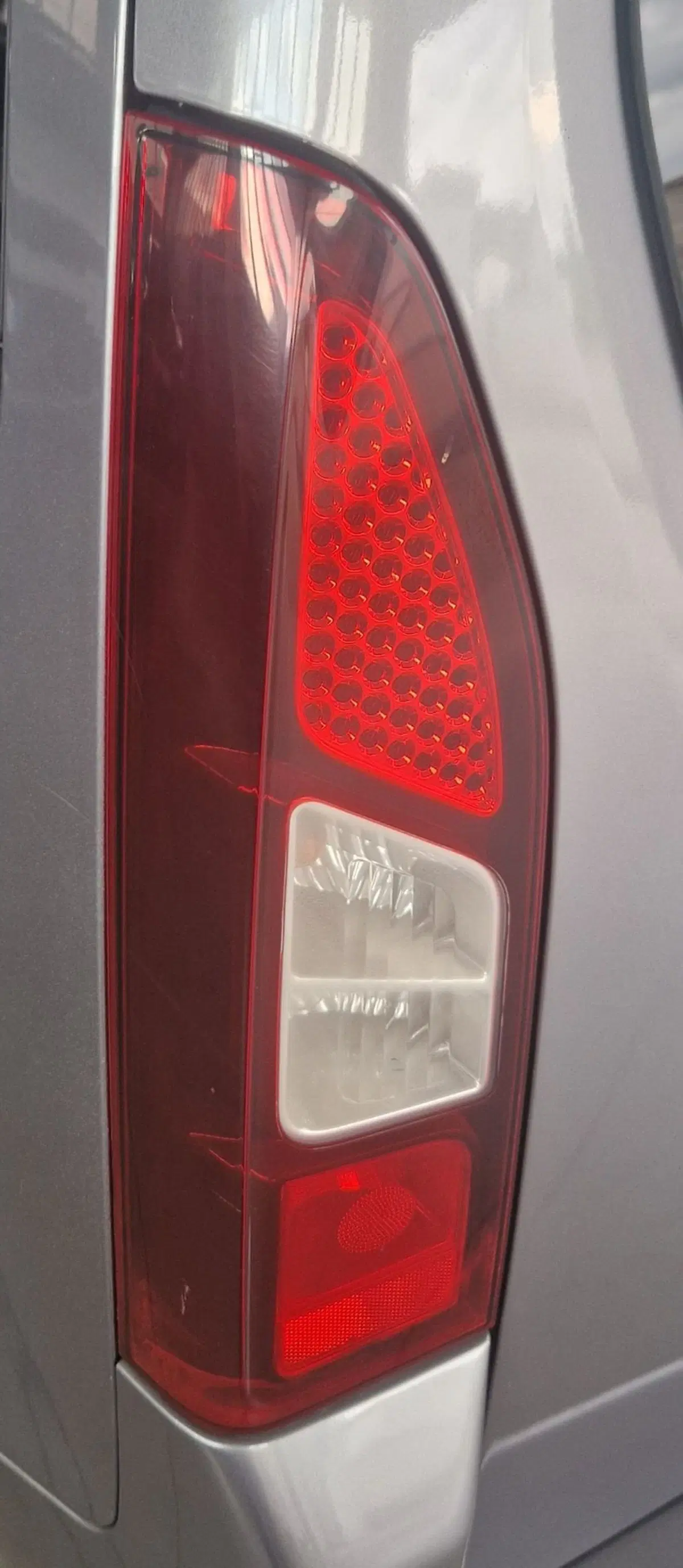 Peugeot Partner usata a Terni (16)