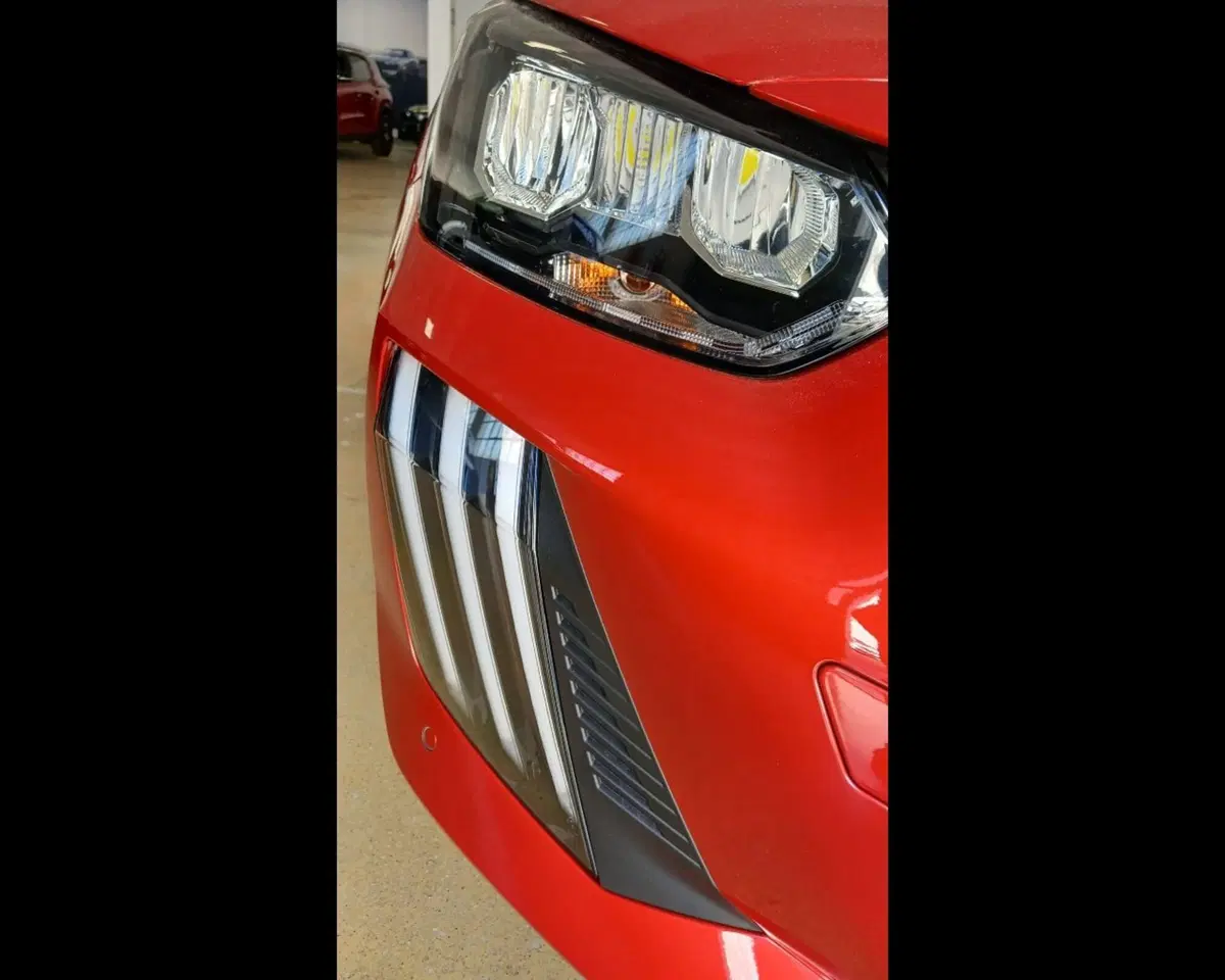 Peugeot 208 nuova a Alessandria (20)