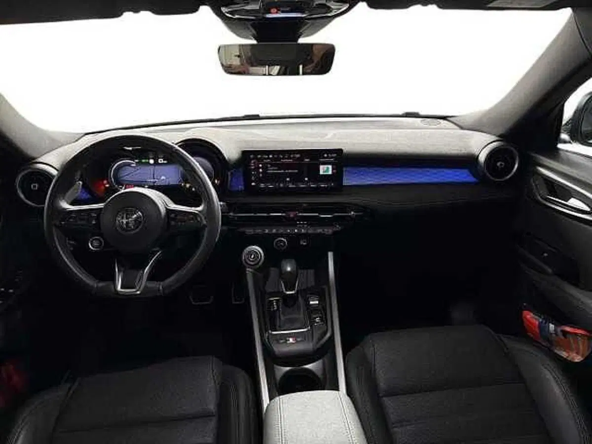 Alfa Romeo Tonale usata a Napoli (14)