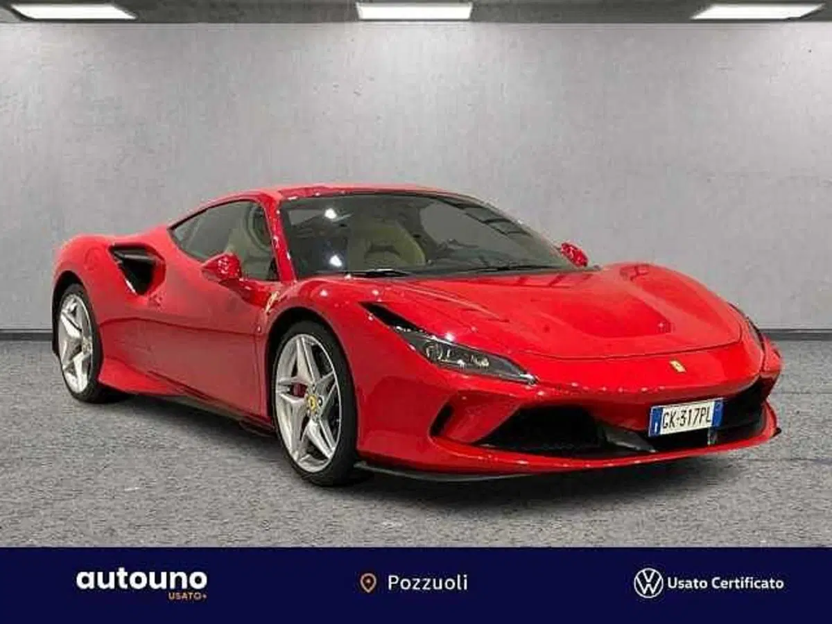Ferrari F8 Coupé usata a Napoli (6)
