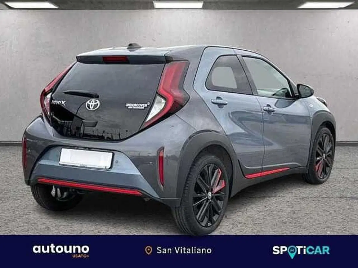 Toyota Aygo X nuova a Napoli (5)