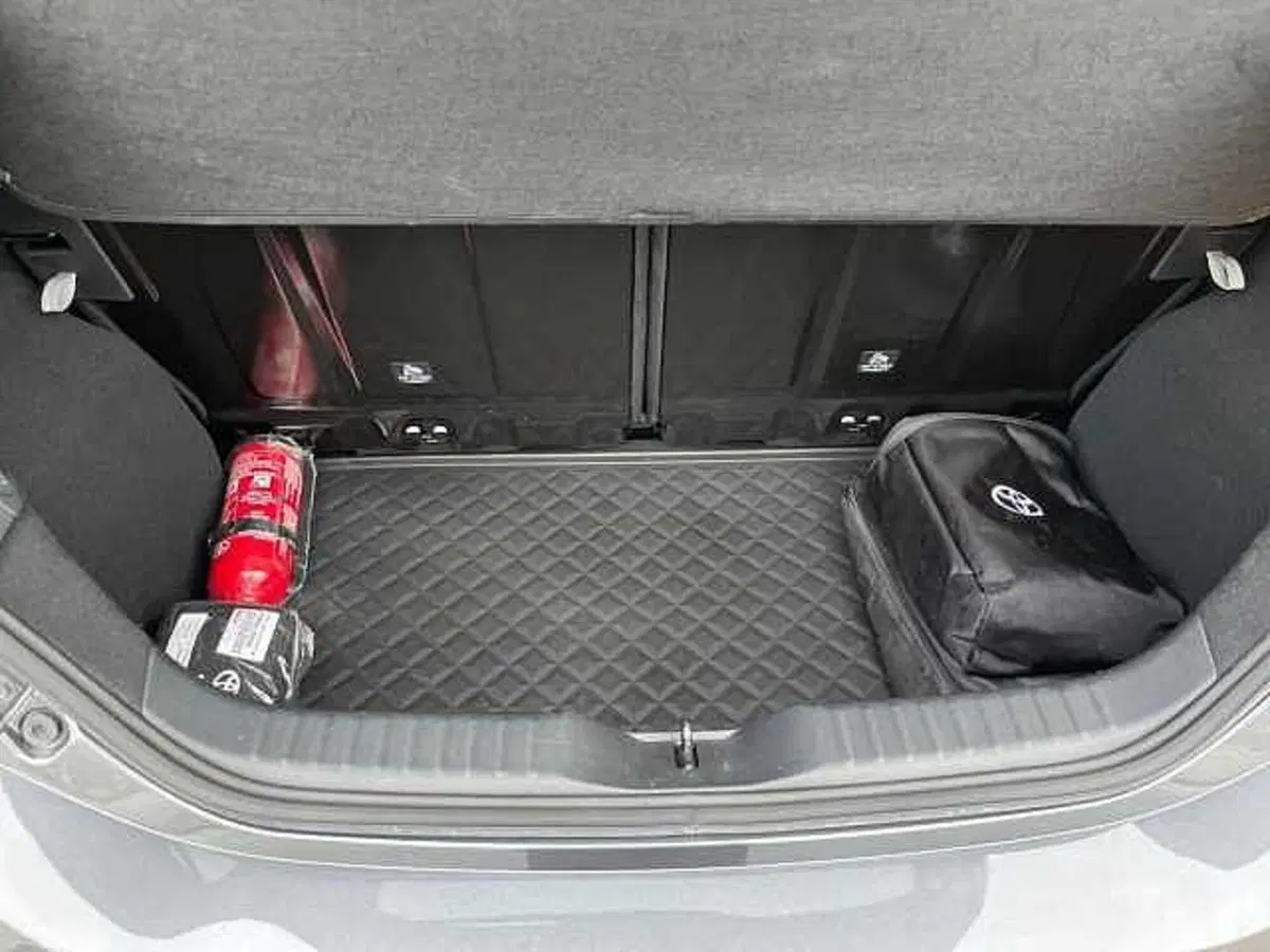 Toyota Aygo X nuova a Napoli (17)
