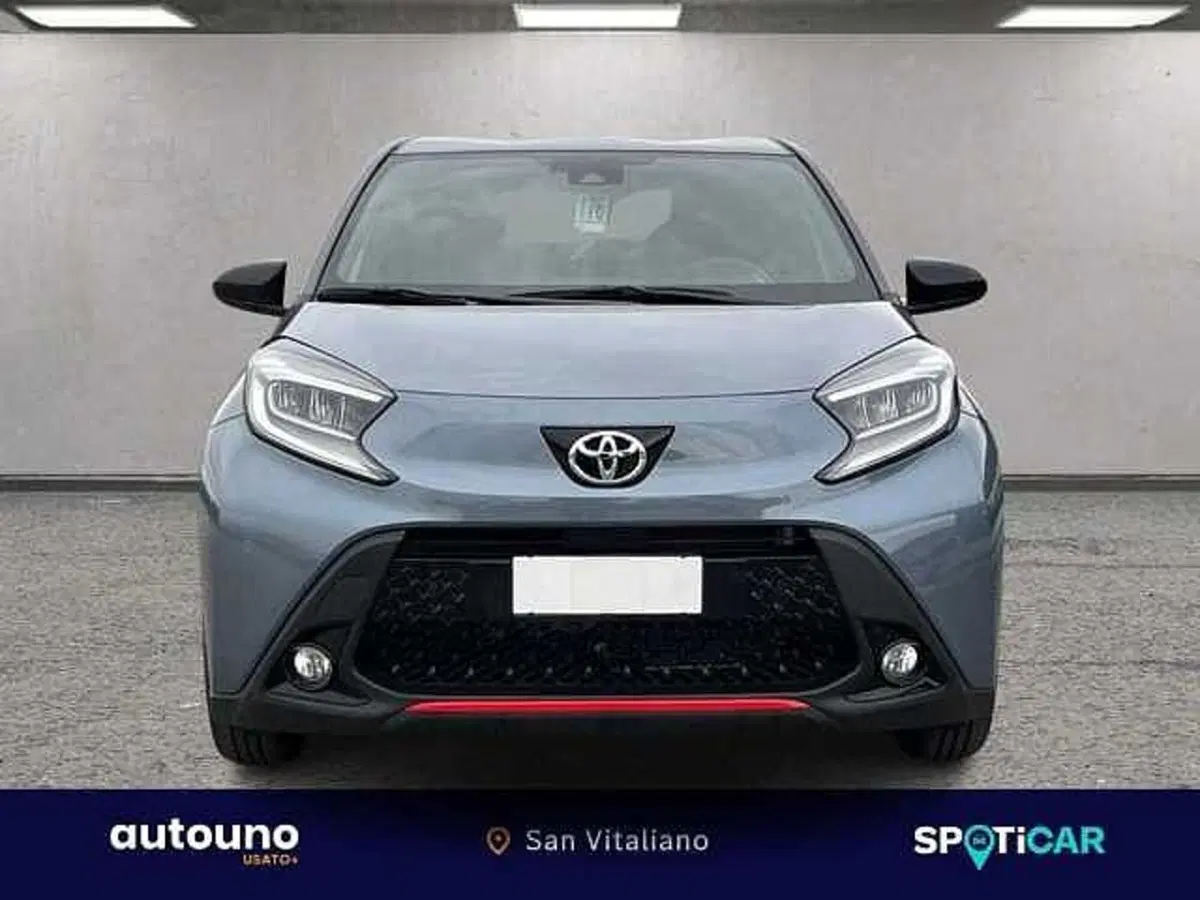 Toyota Aygo X nuova a Napoli (8)