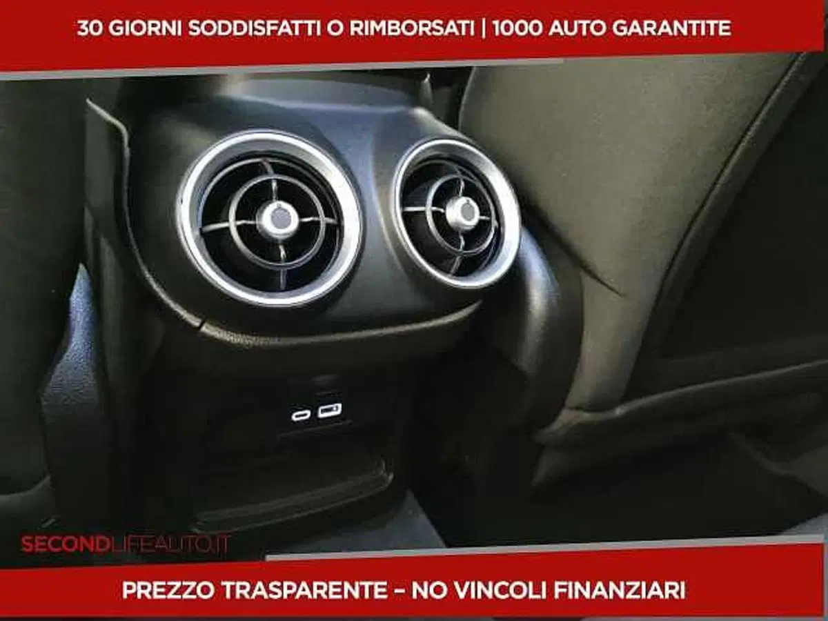 Alfa Romeo Stelvio usata a Chieti (8)