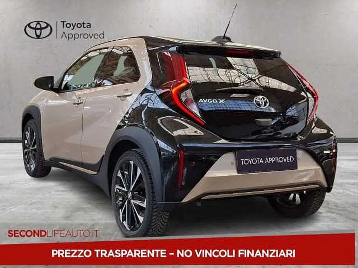 Toyota Aygo X usata a Chieti (16)