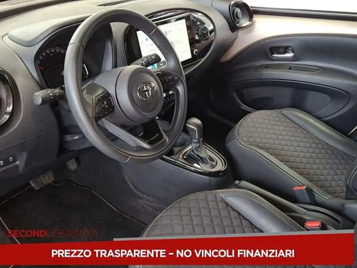 Toyota Aygo X usata a Chieti (18)