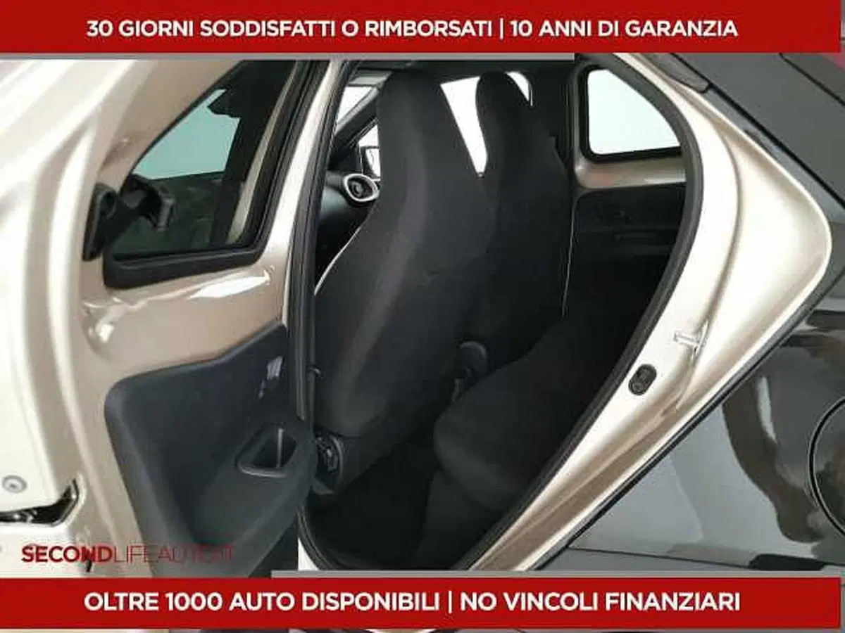 Toyota Aygo X usata a Chieti (14)
