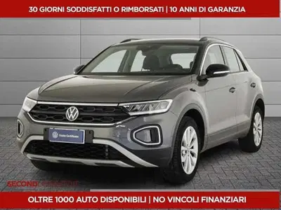Volkswagen T-Roc 1.0 tsi Style 115cv del 2025 usata a San Giovanni Teatino