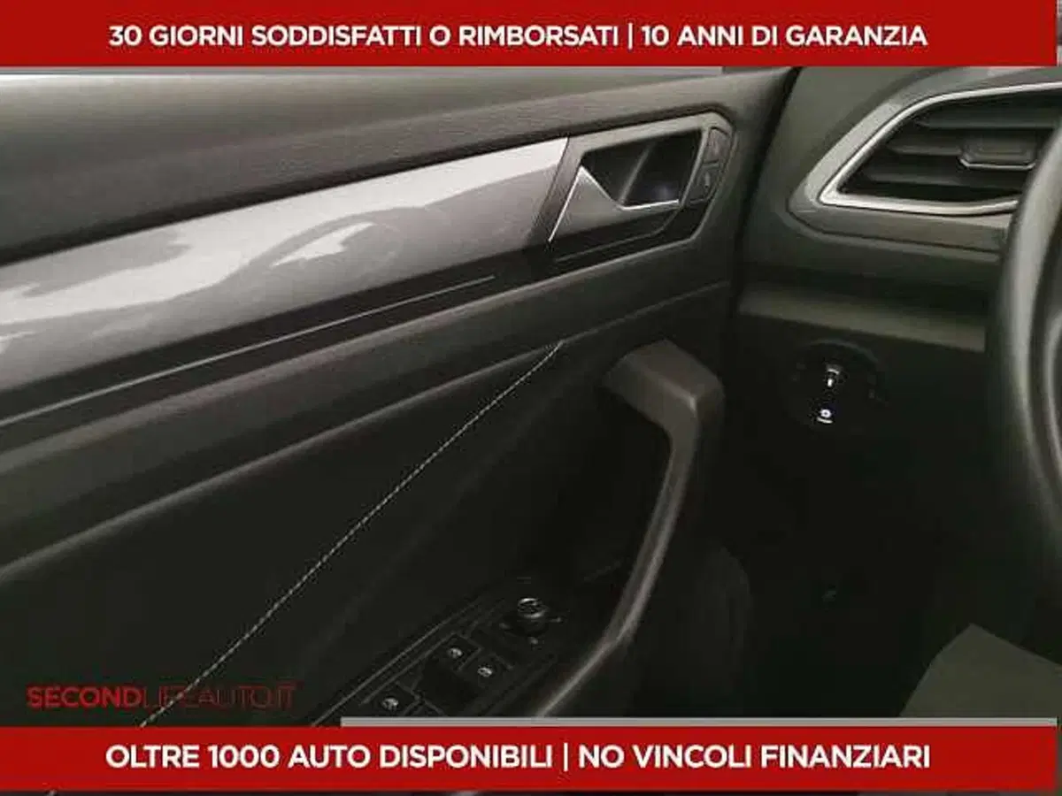Volkswagen T-Roc usata a Chieti (8)