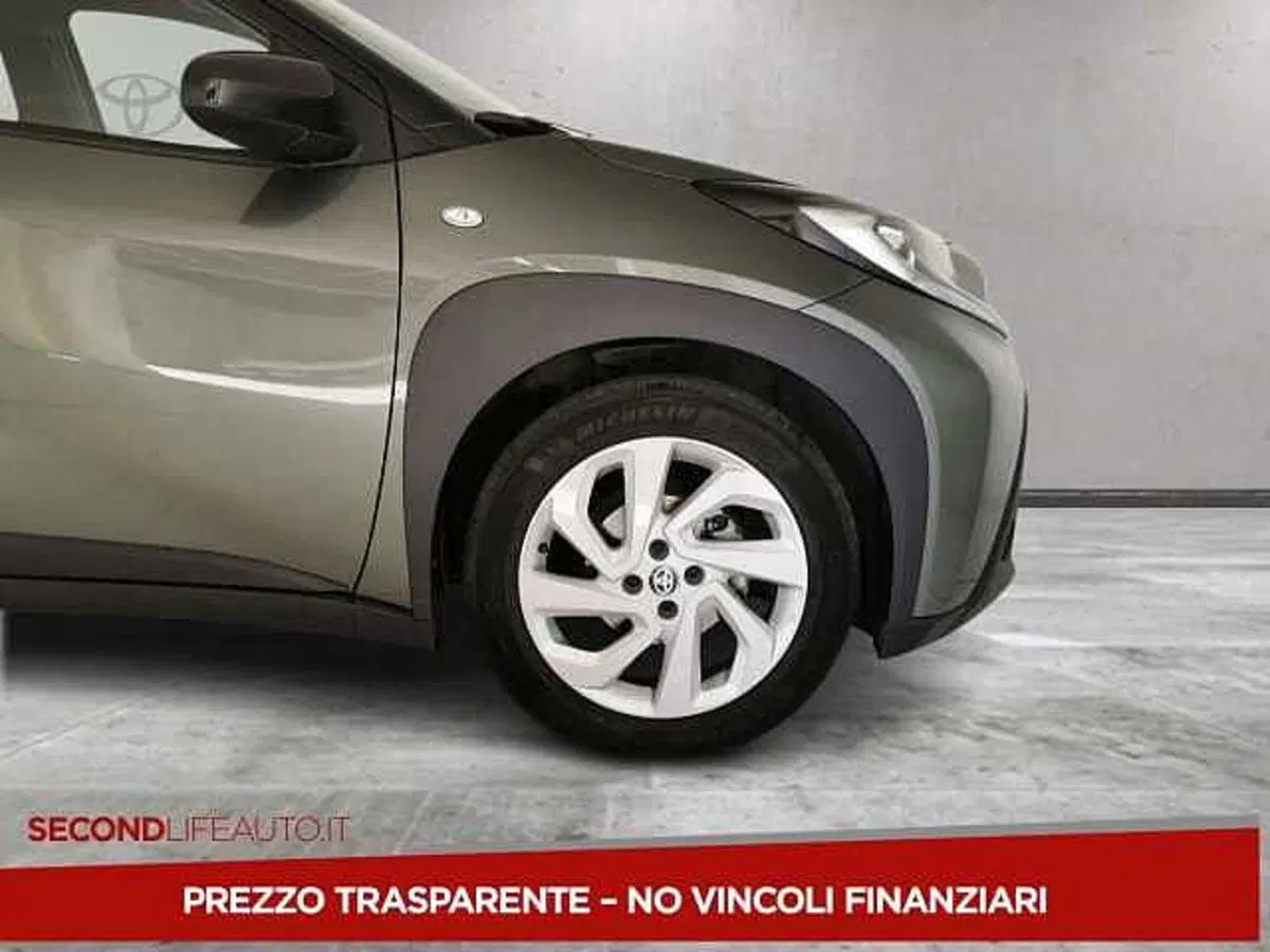 Toyota Aygo X usata a Chieti (18)