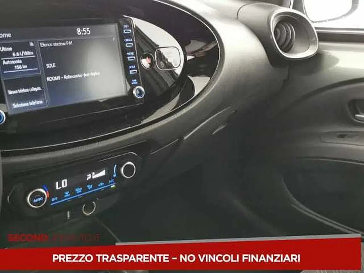 Toyota Aygo X usata a Chieti (8)