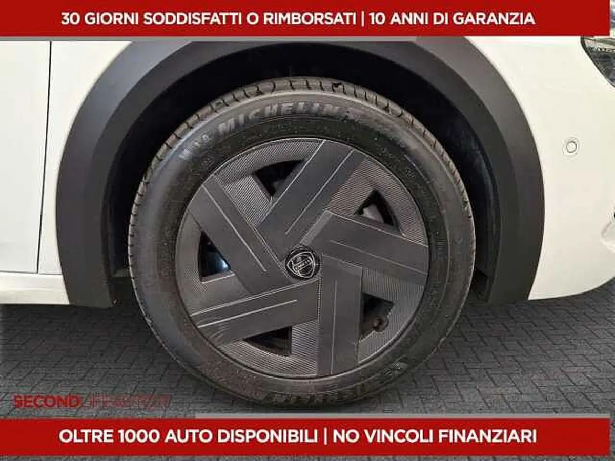 Lancia Ypsilon usata a Chieti (6)