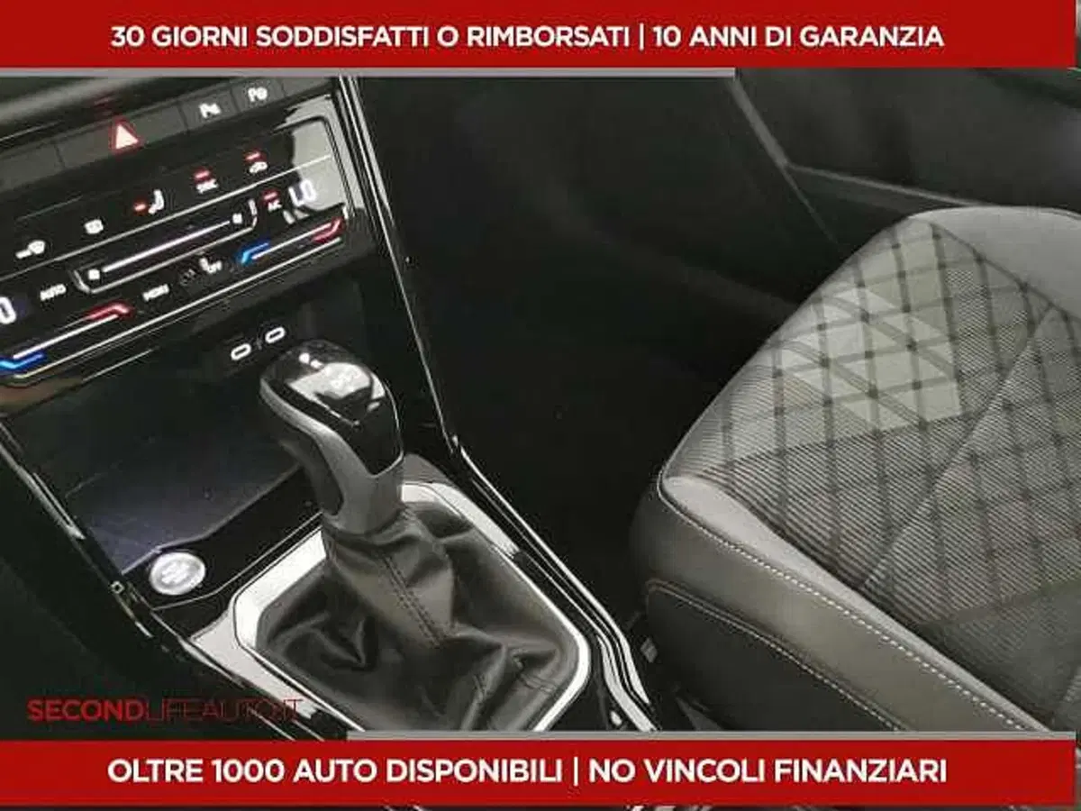 Volkswagen T-Roc usata a Chieti (5)