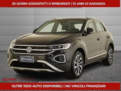 Volkswagen T-Roc 1.0 TSI Style del 2024 usata a San Giovanni Teatino