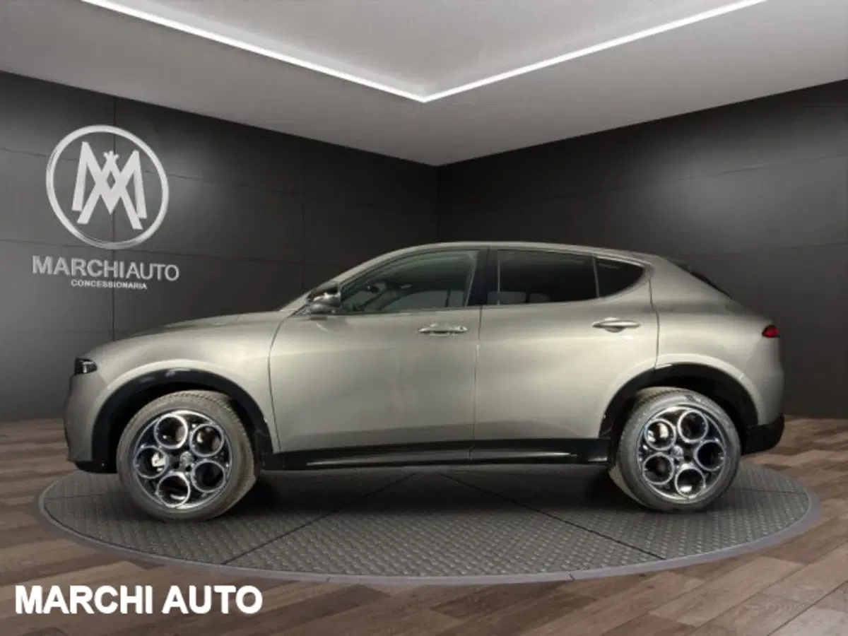 Alfa Romeo Tonale nuova a Perugia (8)