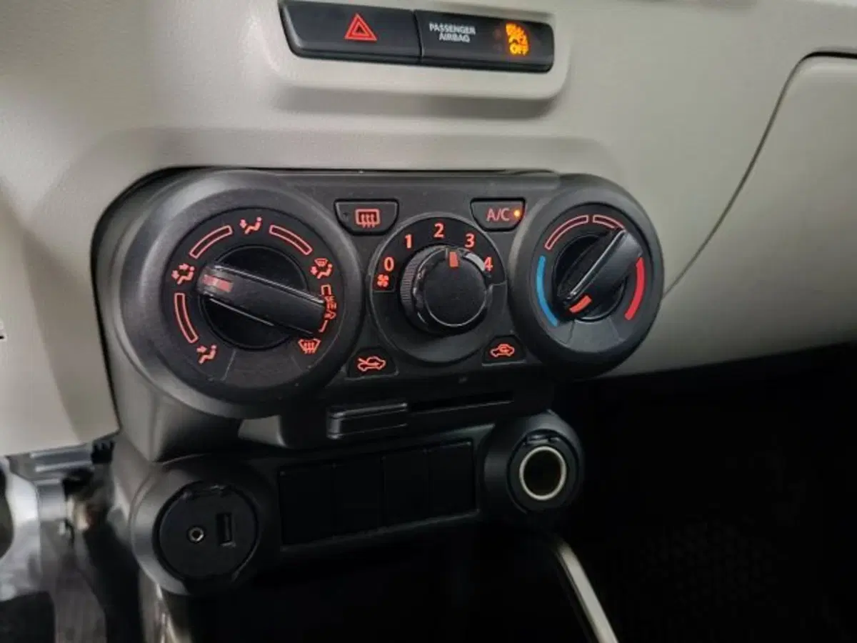 Suzuki Ignis usata a Teramo (15)