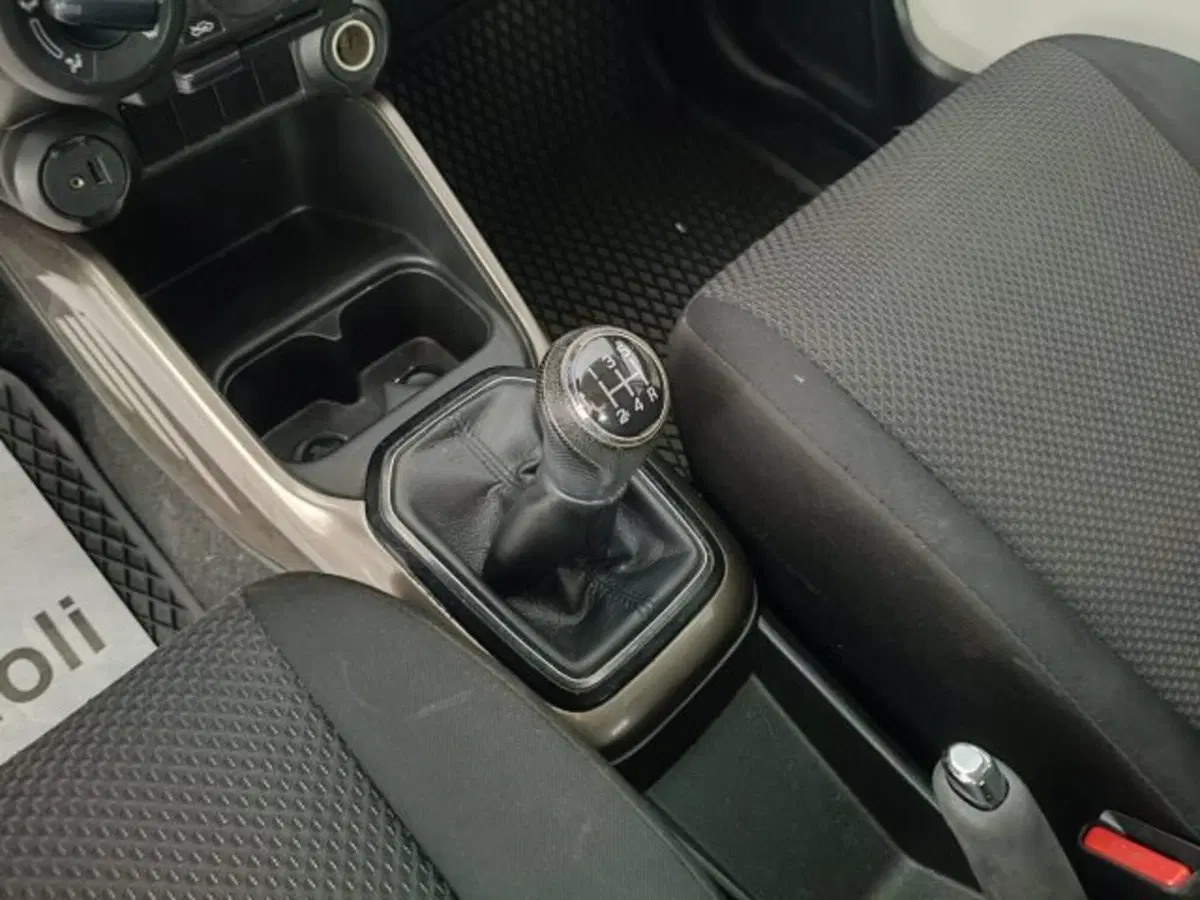 Suzuki Ignis usata a Teramo (17)