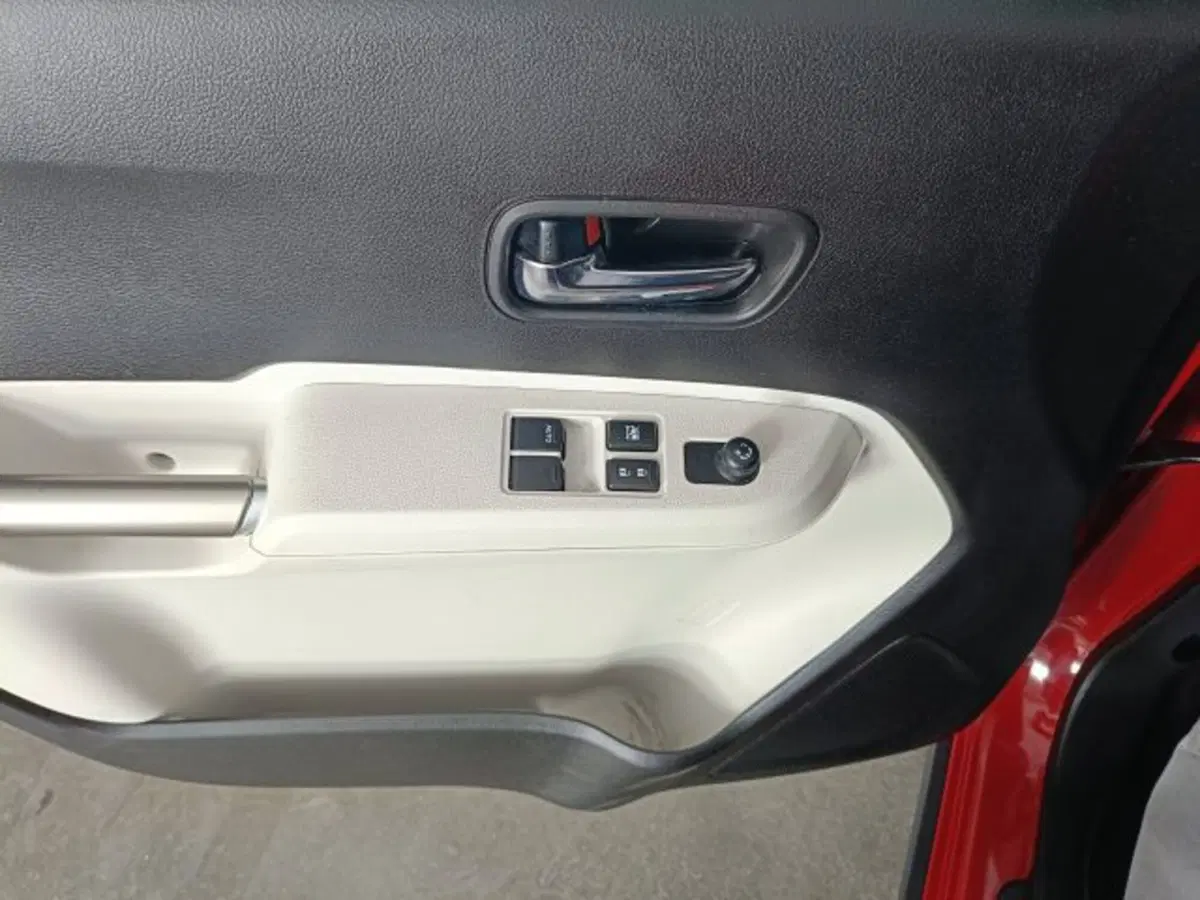 Suzuki Ignis usata a Teramo (18)