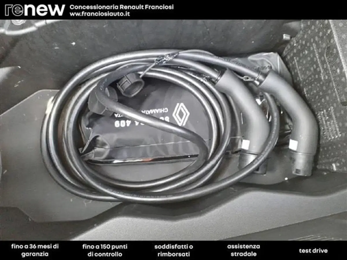 Renault Scenic E-Tech Electric usata a Modena (11)