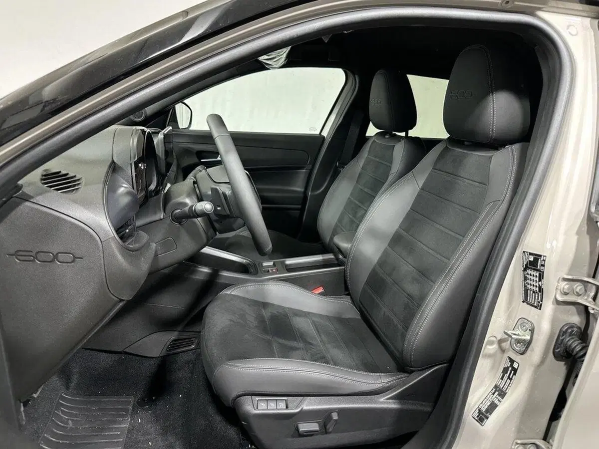 Fiat 600 nuova a Sondrio (10)