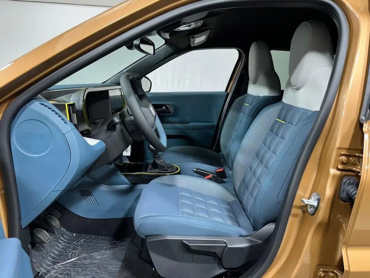 Fiat Grande Panda nuova a Sondrio (10)