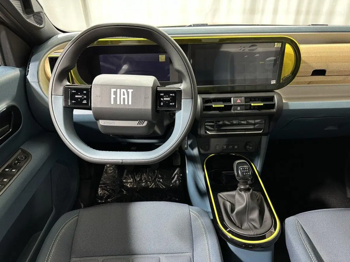 Fiat Grande Panda nuova a Sondrio (13)