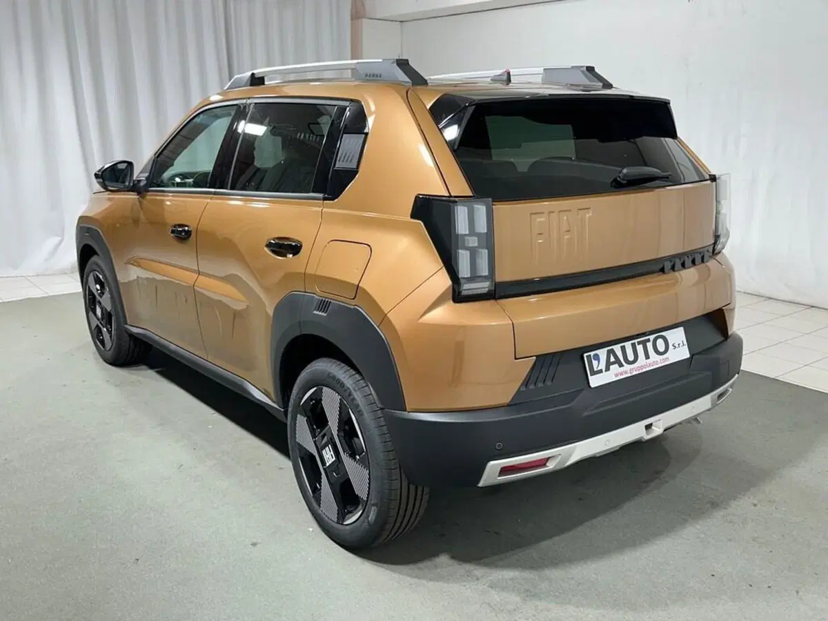 Fiat Grande Panda nuova a Sondrio (3)